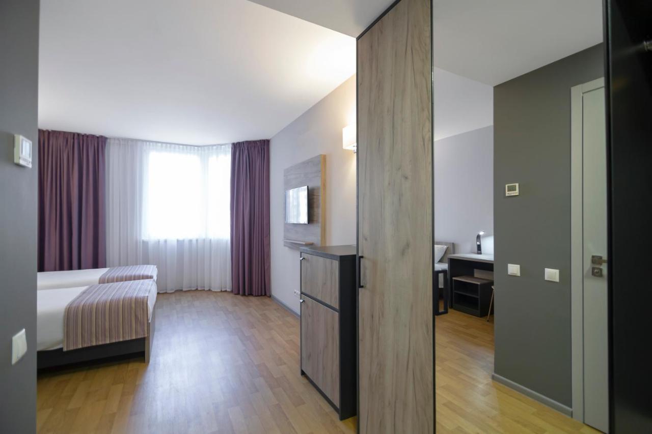 Favor Sport Hotel Kiev Buitenkant foto