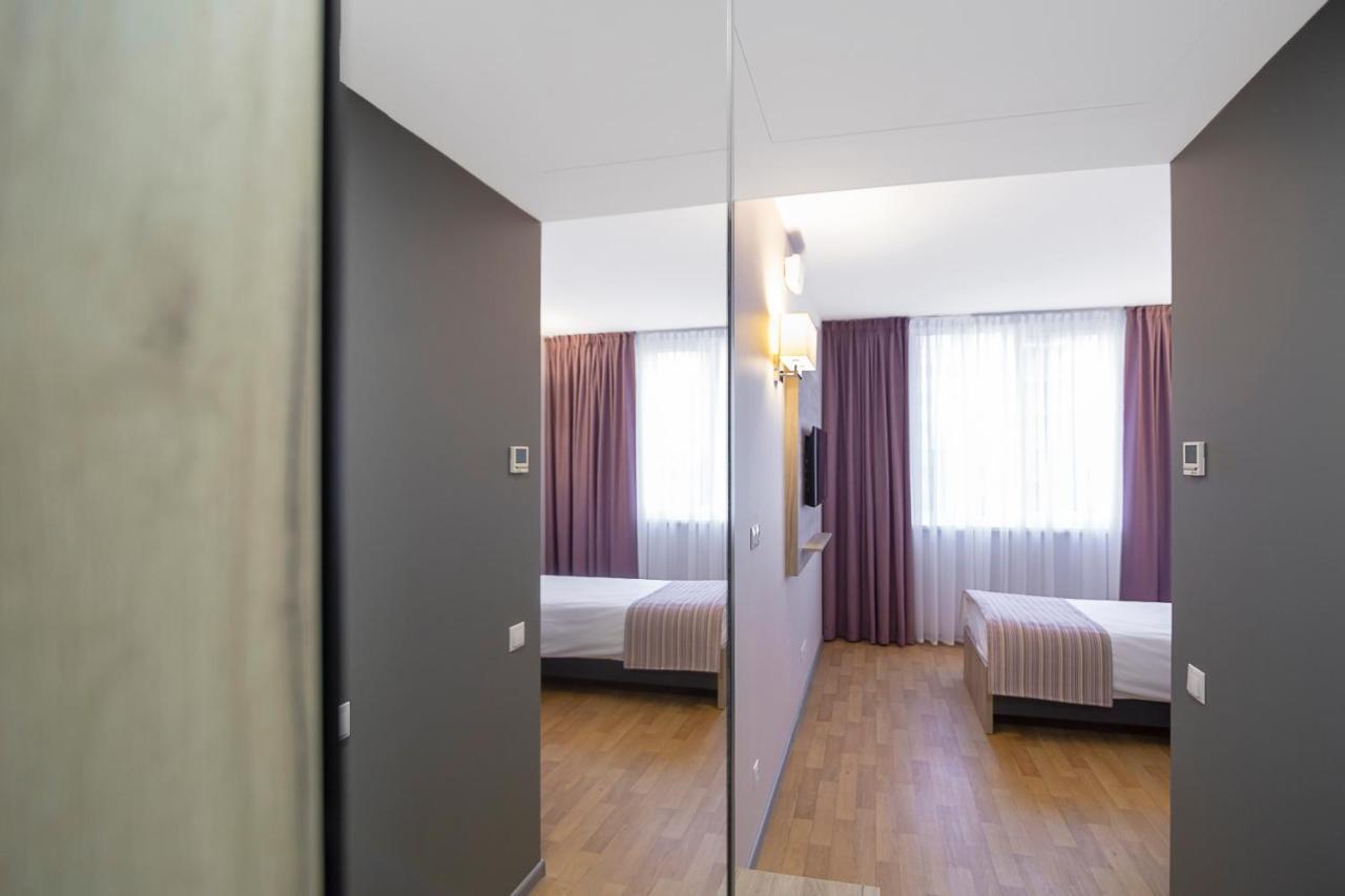 Favor Sport Hotel Kiev Buitenkant foto